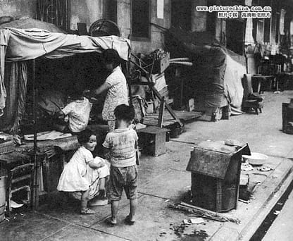 1937年日軍侵華, 大量難民由大陸湧來香港