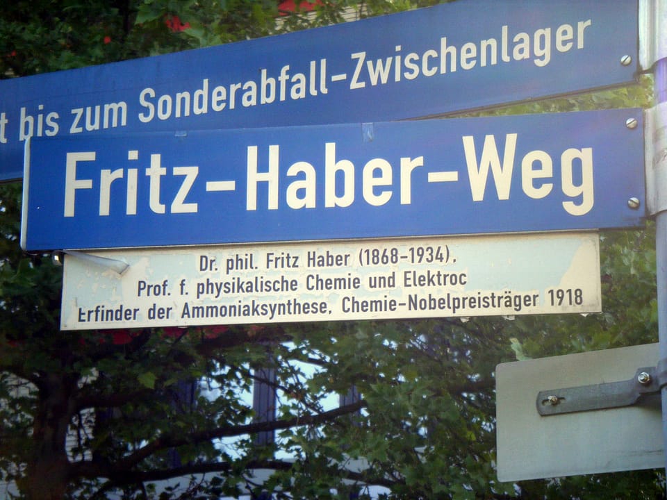 Fritz-Haber-Weg